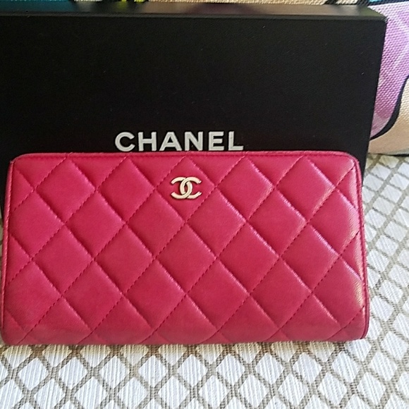 CHANEL Accessories - Authentic Chanel caviar leather wallet